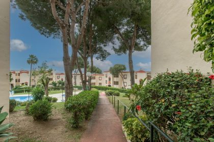 19e16edbd51334910df6e5bfa8d84887 - 16