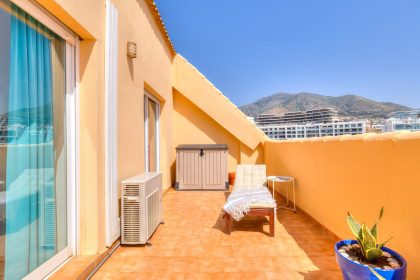 1ac7a0584ba7d6265e2334aeacd03f99 - 17