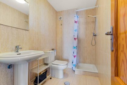 1ac7a0584ba7d6265e2334aeacd03f99 - 20