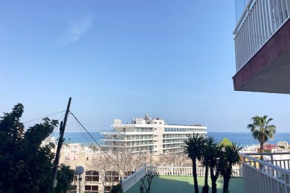 21a5dea78fa98f29ec8267f35e9ebb17 - 22