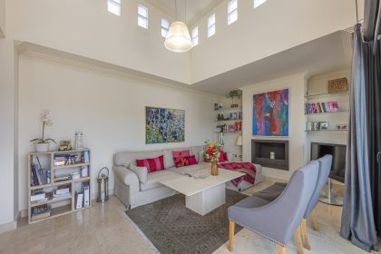 23e8ff35e102c714d8cd51cc16efd0f7 - 11