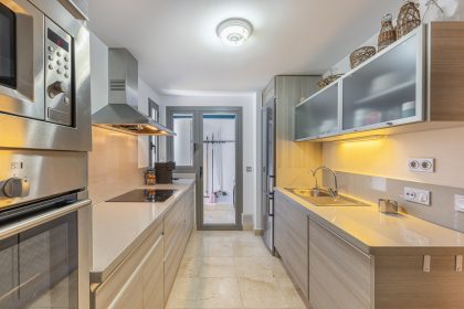 23e8ff35e102c714d8cd51cc16efd0f7 - 13