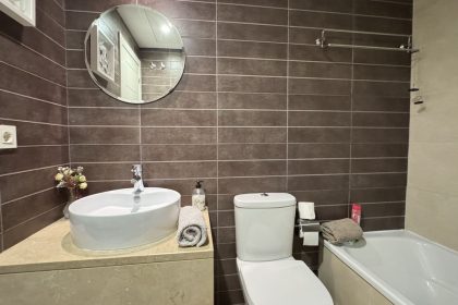 2463ad2d13231f8dfe0ede36f189c0d9 - 23