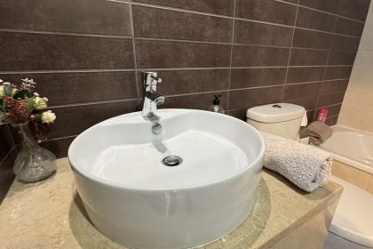 2463ad2d13231f8dfe0ede36f189c0d9 - 24