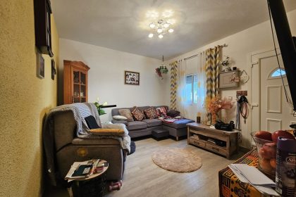 248cc7287d75ea204982850be50245e8 - 9