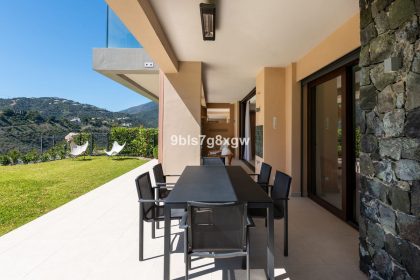 25c34ecdad3f93924cfa0e7ac9b010b8 - 24