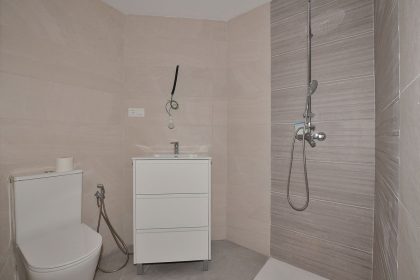 2bd267a5e90a49bda897f923ad1b7931 - 15