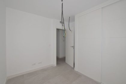 2bd267a5e90a49bda897f923ad1b7931 - 19