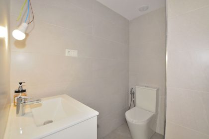 2bd267a5e90a49bda897f923ad1b7931 - 21
