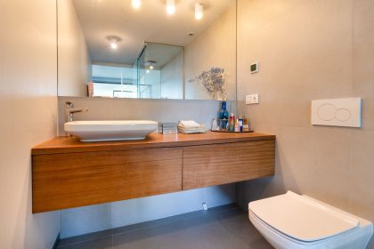 2d142578877a9be5d95eb7560221c177 - 9