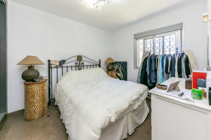 3c90ac1db602e61961ab9d34eeea5752 - 25