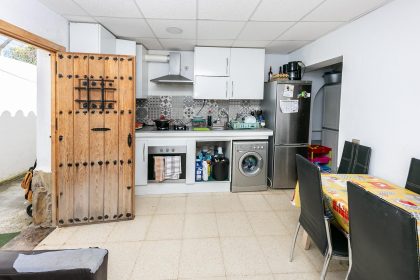 3c90ac1db602e61961ab9d34eeea5752 - 31