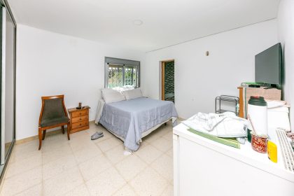 3c90ac1db602e61961ab9d34eeea5752 - 37