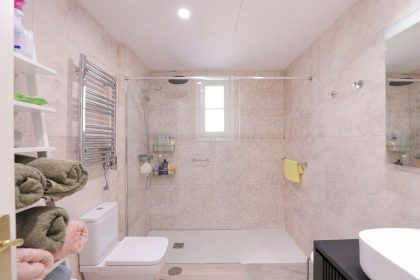 3dbdaf3225f4b227411e8663c8b5981f - 19