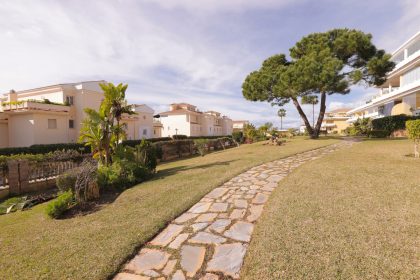 3dbdaf3225f4b227411e8663c8b5981f - 37