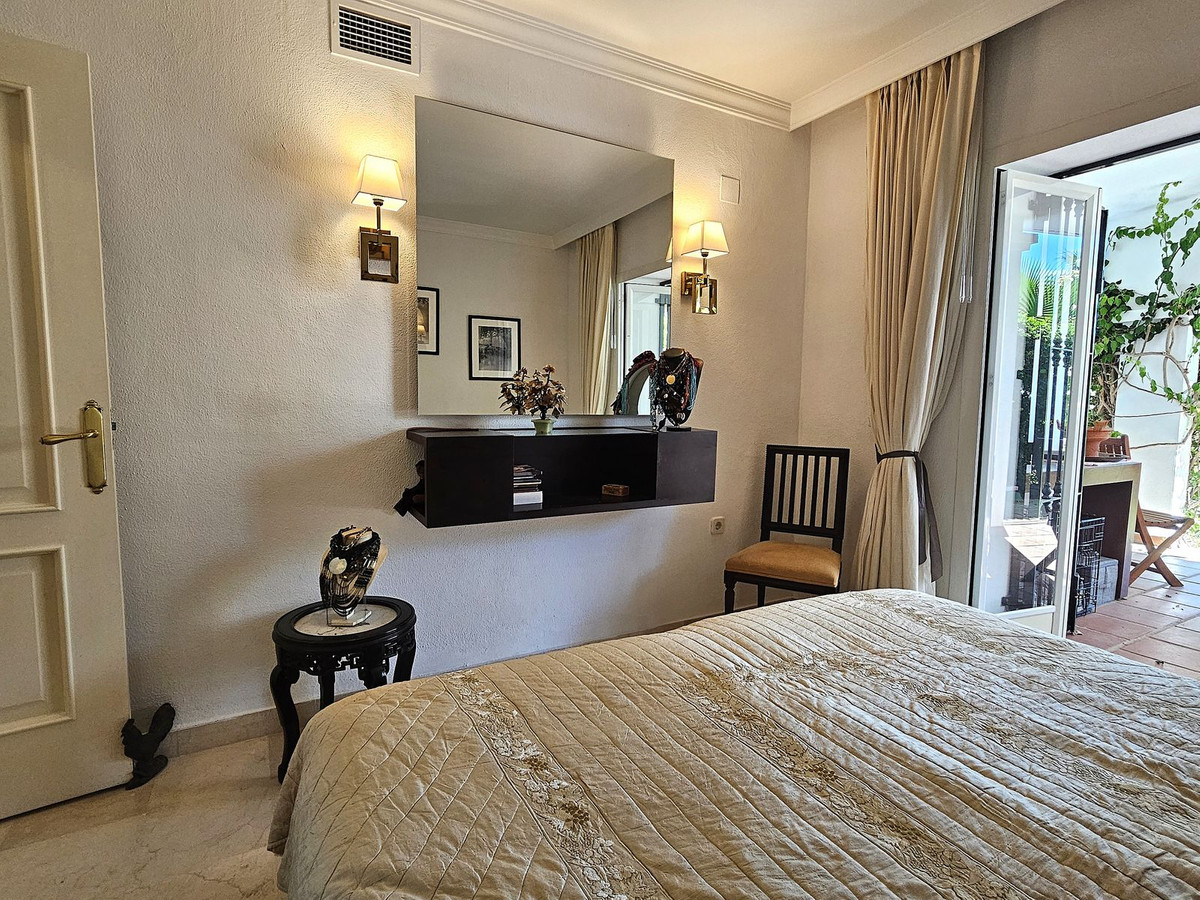 49b10904b26f7964d3ff291eb9d1d05a - 19