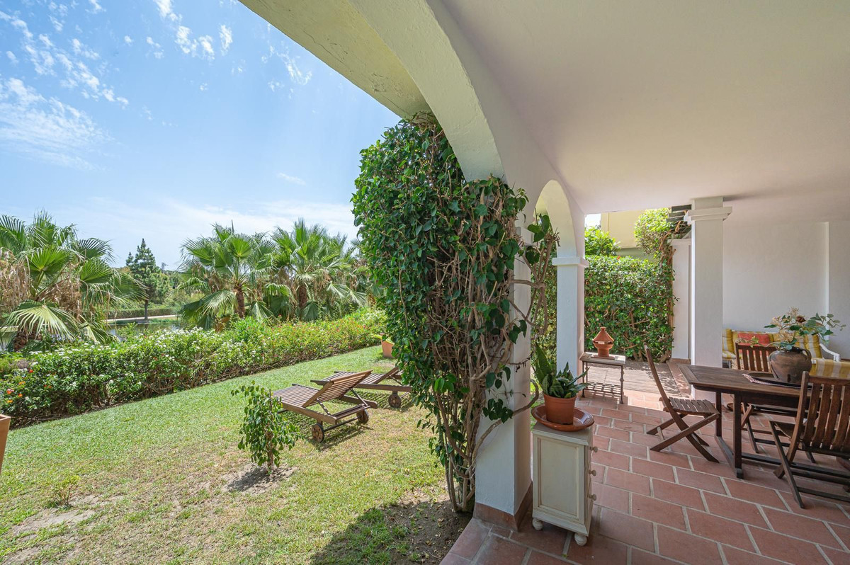 49b10904b26f7964d3ff291eb9d1d05a - 27