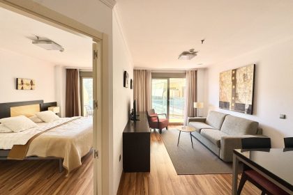 4cbf24cdb545049b8bec9ed71cb23f79 - 5