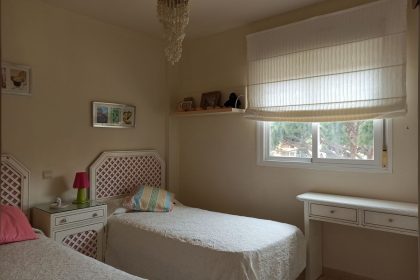 56a44b64bf2df862c318f2f499240aa4 - 16