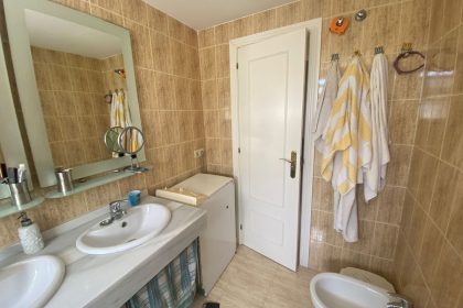 56a44b64bf2df862c318f2f499240aa4 - 3