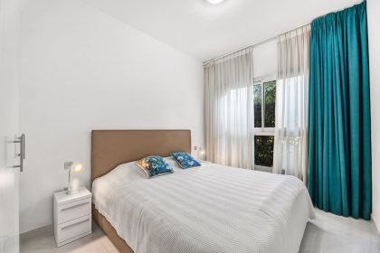 572e56a68170da2ab7a09509f9e72c19 - 18