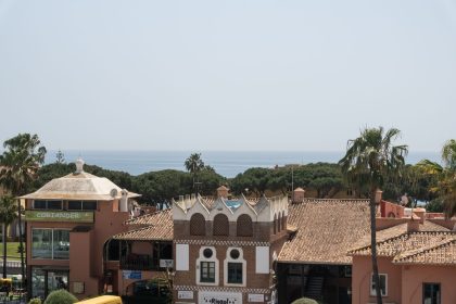 5b9db6c4749e4d9485aa154f572361b4 - 18