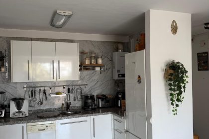 5be73b2304986c31274eee4b5fb95396 - 5