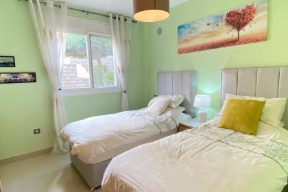 5c08cfeb3d1575f1f0ddb8fa79543693 - 14