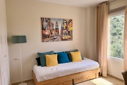 5c13768ab2dc1a7bb76df28b49f9206b - 12