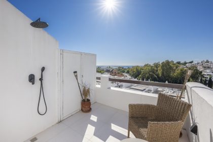 5c6f7365ee465c63202ac8626870eff6 - 26