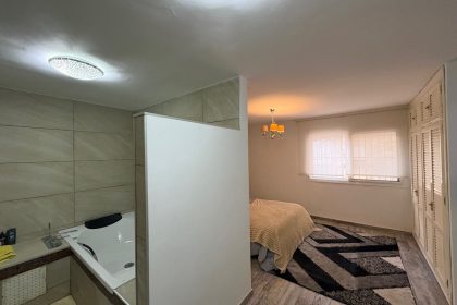 5e0f716c5f6fbc5e22db70a0cf92316a - 9