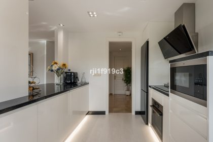 5f097f64d527d83497a8c53166b3bc66 - 16