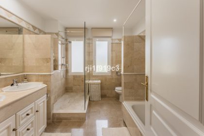 5f097f64d527d83497a8c53166b3bc66 - 8