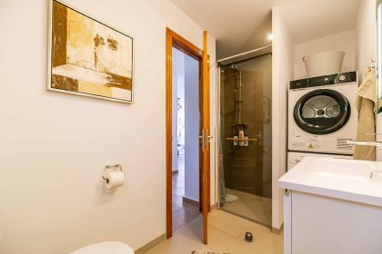 5fbe939f0803cb7e0ce1b5f973fbfcb7 - 12