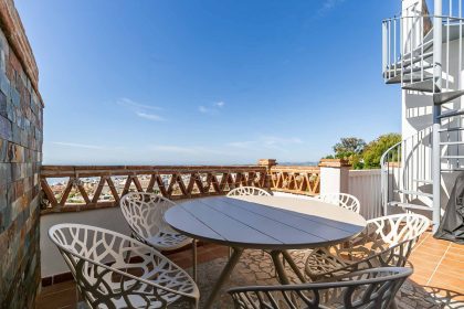 5fbe939f0803cb7e0ce1b5f973fbfcb7 - 40