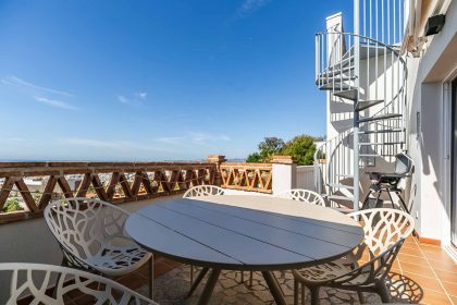 5fbe939f0803cb7e0ce1b5f973fbfcb7 - 43