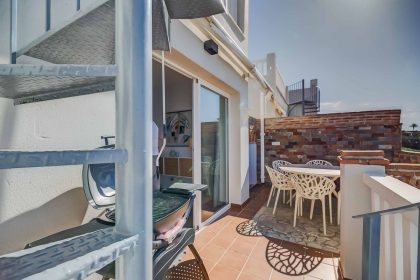 5fbe939f0803cb7e0ce1b5f973fbfcb7 - 49