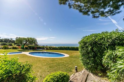 5fbe939f0803cb7e0ce1b5f973fbfcb7 - 65