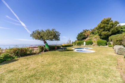 5fbe939f0803cb7e0ce1b5f973fbfcb7 - 72