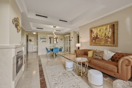 651b079f8dae12a2d1119c4a1a5c5e35 - 10