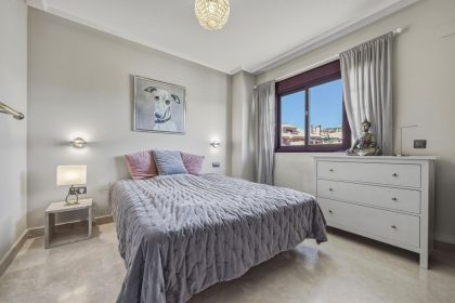 651b079f8dae12a2d1119c4a1a5c5e35 - 11