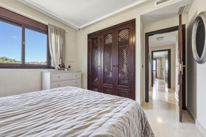 651b079f8dae12a2d1119c4a1a5c5e35 - 12