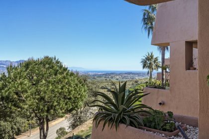 651b079f8dae12a2d1119c4a1a5c5e35 - 21