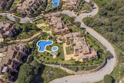 651b079f8dae12a2d1119c4a1a5c5e35 - 34