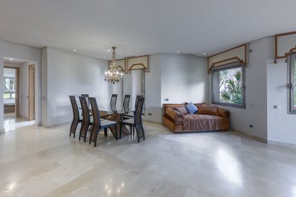 654f04f6c75a8631c92edaffda4ec534 - 12