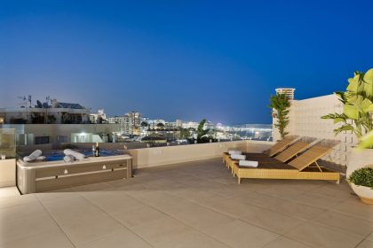 69d2624bd64dbaf4abf292703fbb07b1 - 2