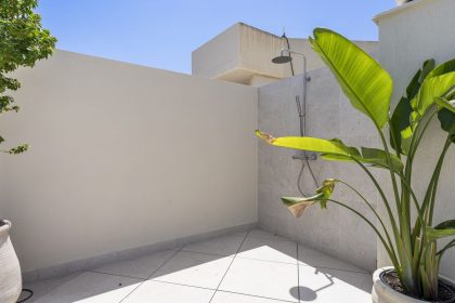 69d2624bd64dbaf4abf292703fbb07b1 - 32