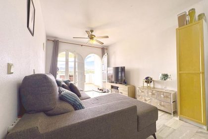 6a90d3d59358e5cda8fa6e03a5edebd9 - 6