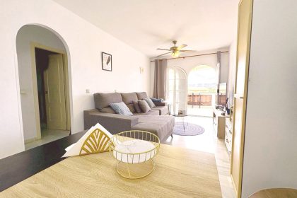 6a90d3d59358e5cda8fa6e03a5edebd9 - 9