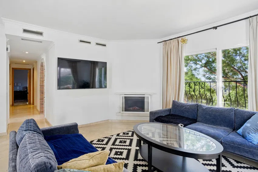 6c9d3fa3fe9af106203a11412fc014e9 - 5